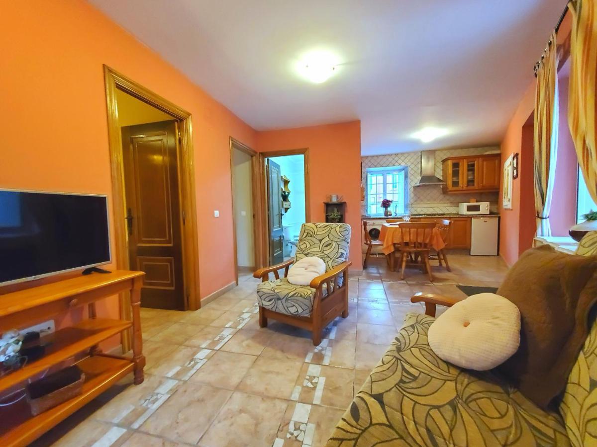 Apartamentos Turisticos Rosa Ribadeo Exterior photo
